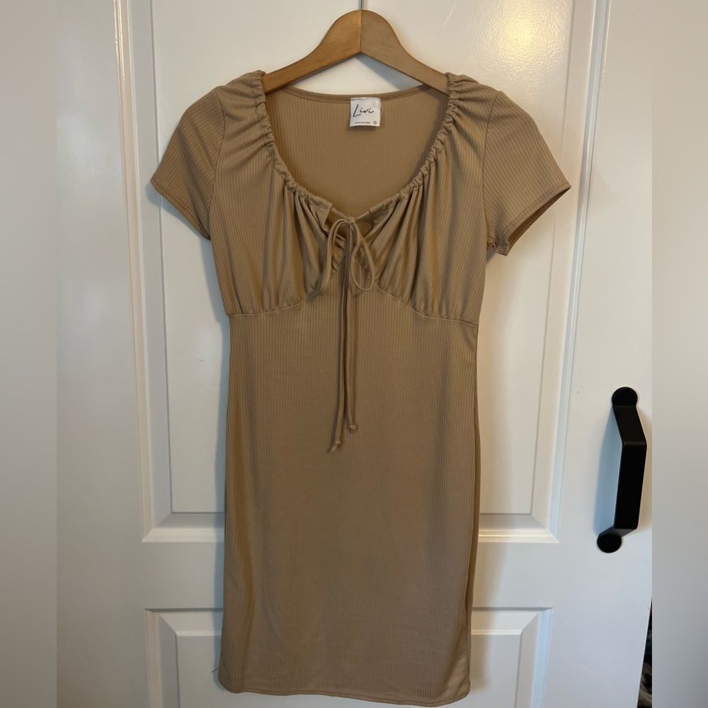 Livi short sleeve mini